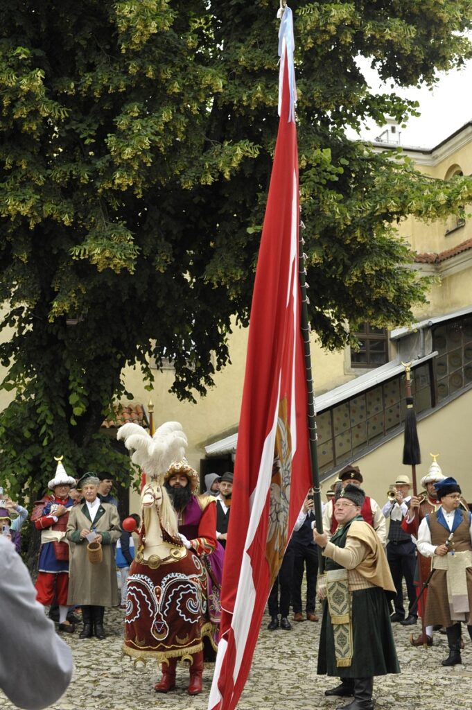 Lajkonik kłania się publicznosci 11.06.2026 klasztor siostr Norbertanek Kraków
